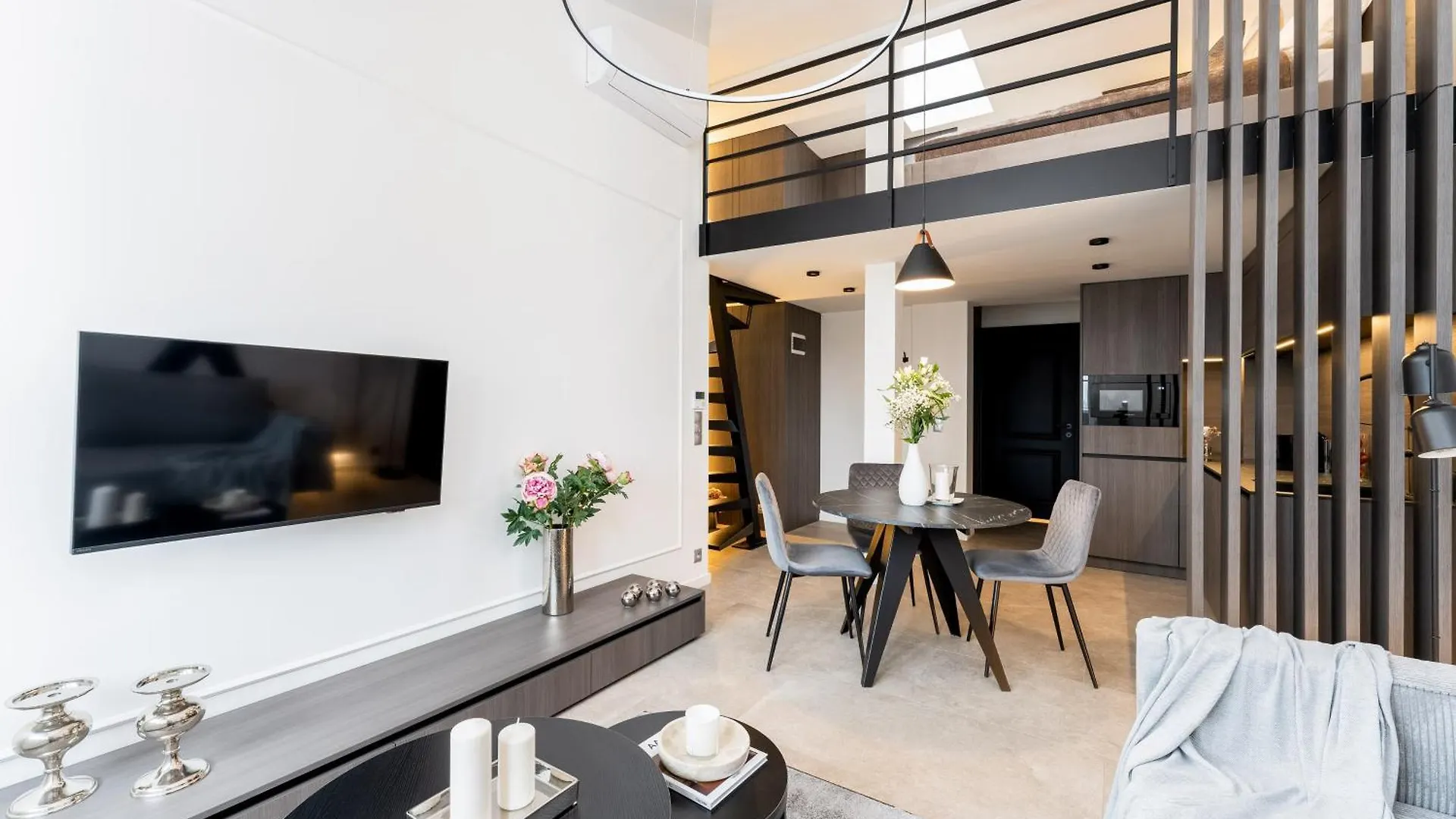 Wielopole Top Floor Apartments Krakow