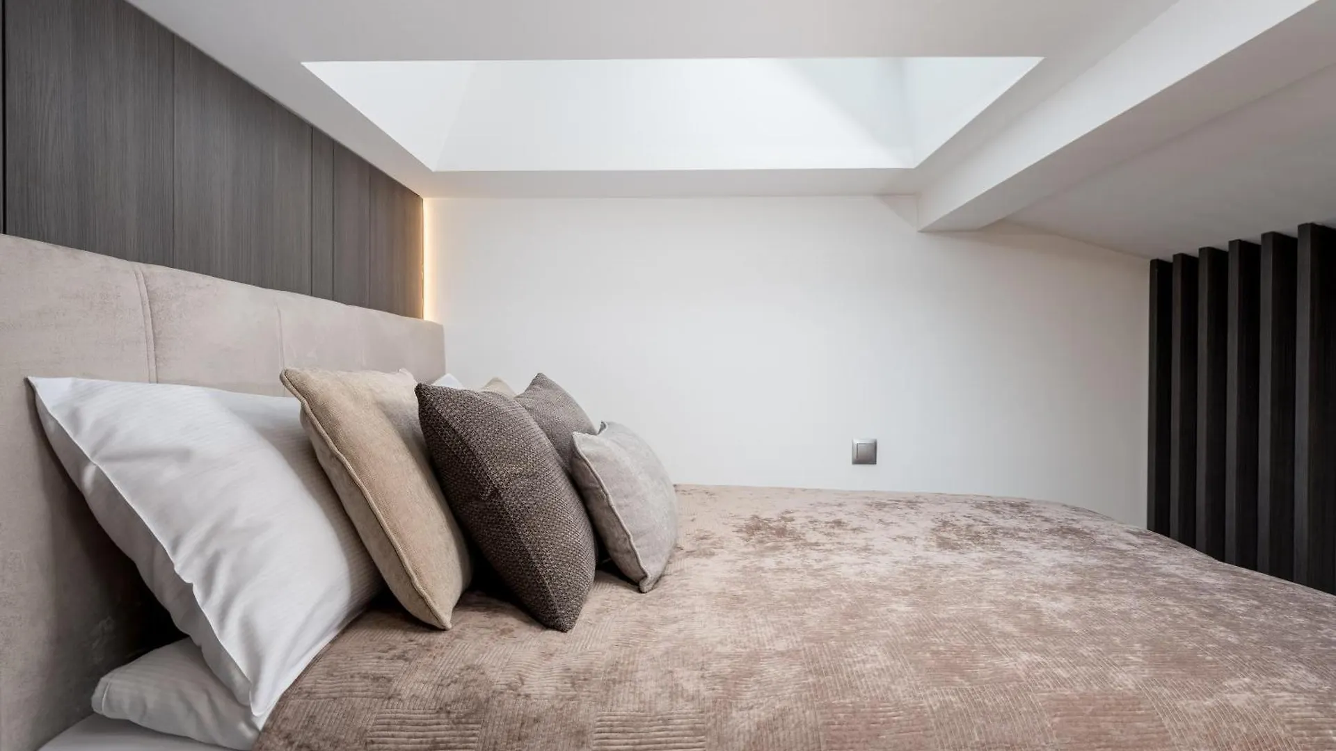 Wielopole Top Floor Apartments Krakow Poland