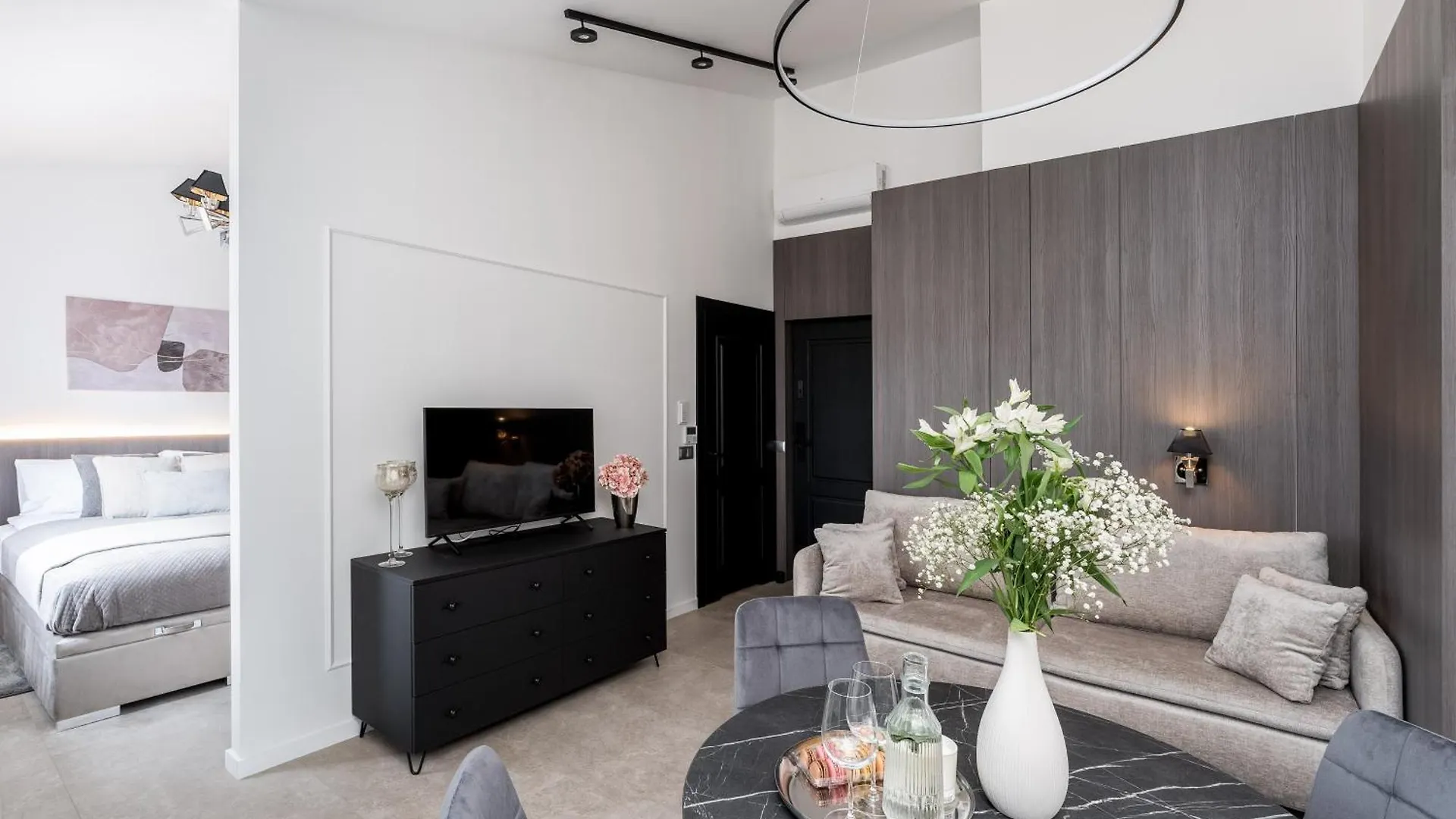 Wielopole Top Floor Apartments Krakov